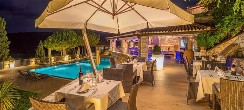 Hotel Domotel Agios Nikolaos pol bar.jpg