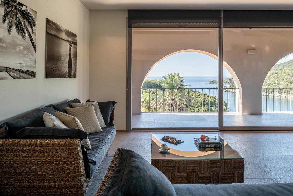 Hotel Domotel Agios Nikolaos two bedroom suite 2.jpg