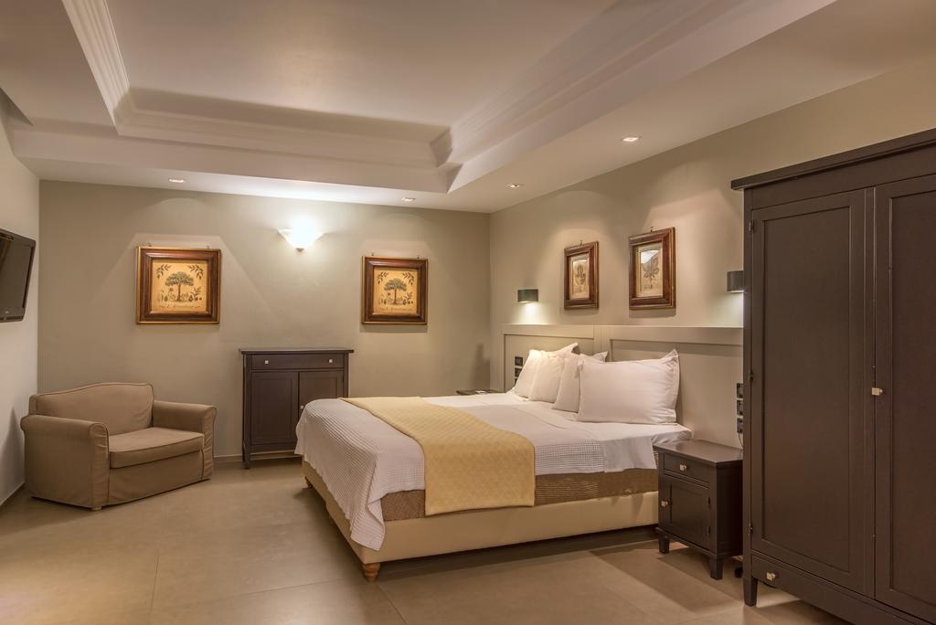 Hotel Domotel Agios Nikolaos two bedroom suite.jpg