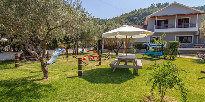 Villa Drosostalia playground for kids.jpg