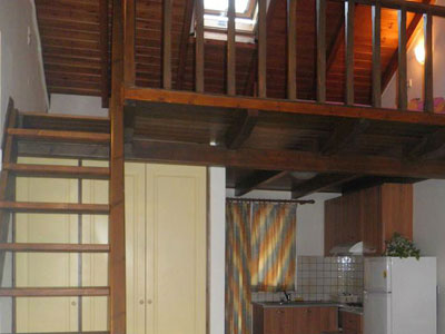 Villa Drosostalia quadruple studio with galery 2.jpg