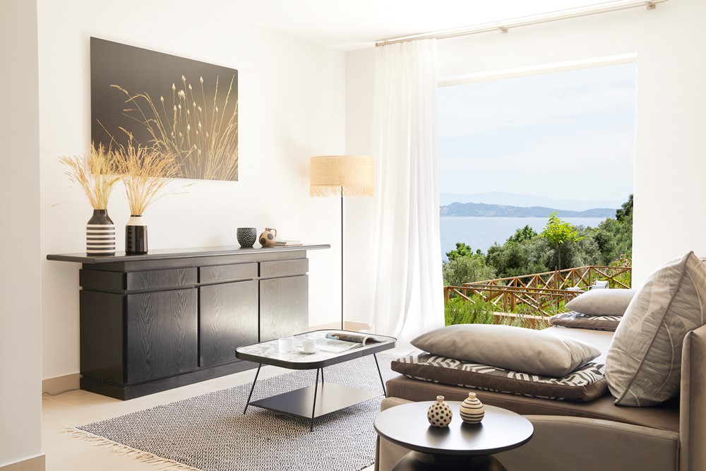 Eagles Villas residential 3 bedroom pool villa private garden 2.jpg