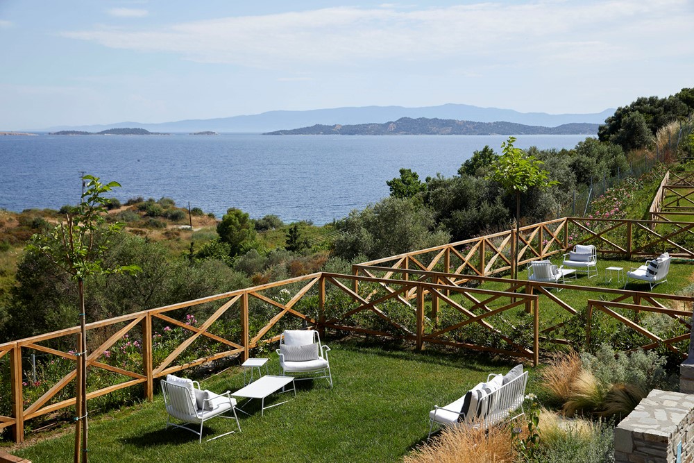 Eagles Villas residential 3 bedroom pool villa private garden 3.jpg