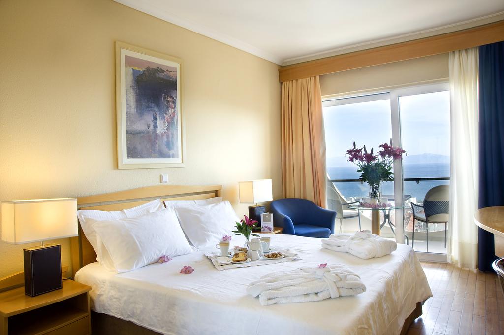 Hotel Egnatia City double room.jpg