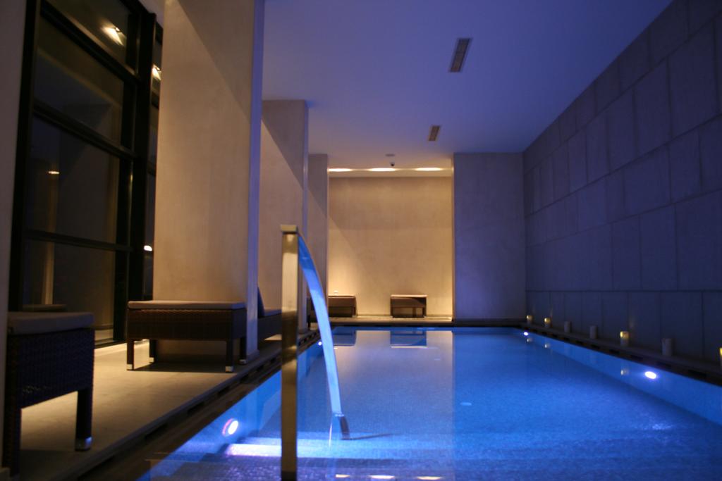 Hotel Egnatia City indoor pool.jpg
