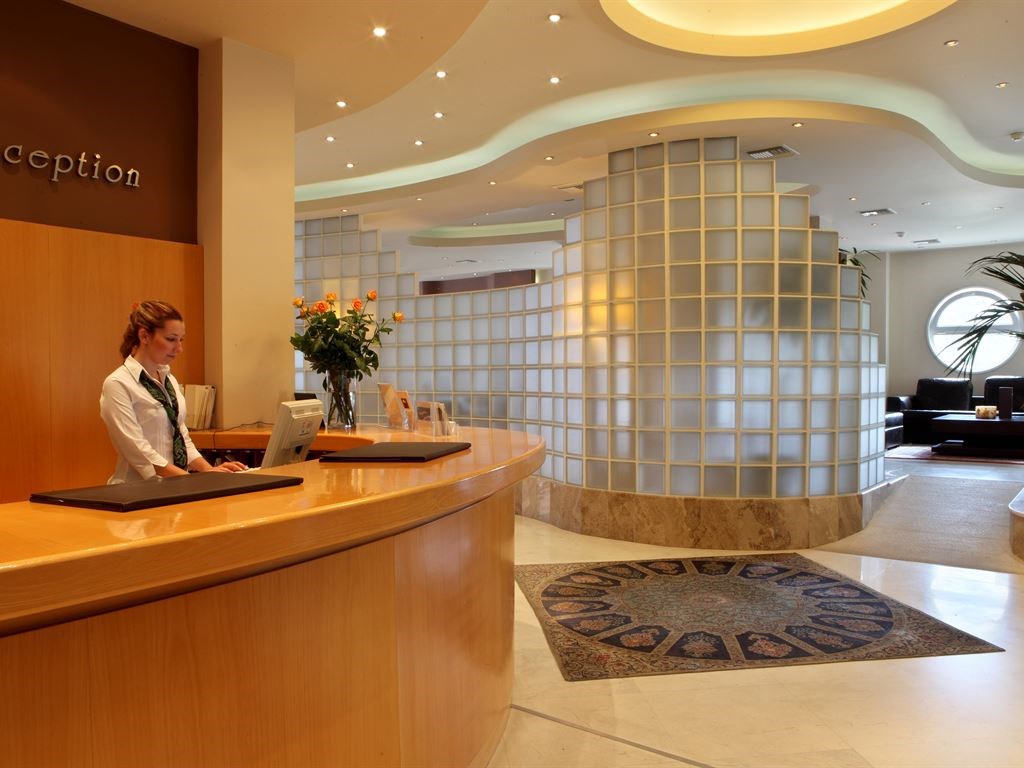 Hotel Egnatia City reception.jpeg