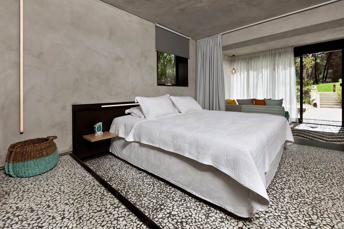 Hotel Ekies All Senses Resort pine suite 2.jpg