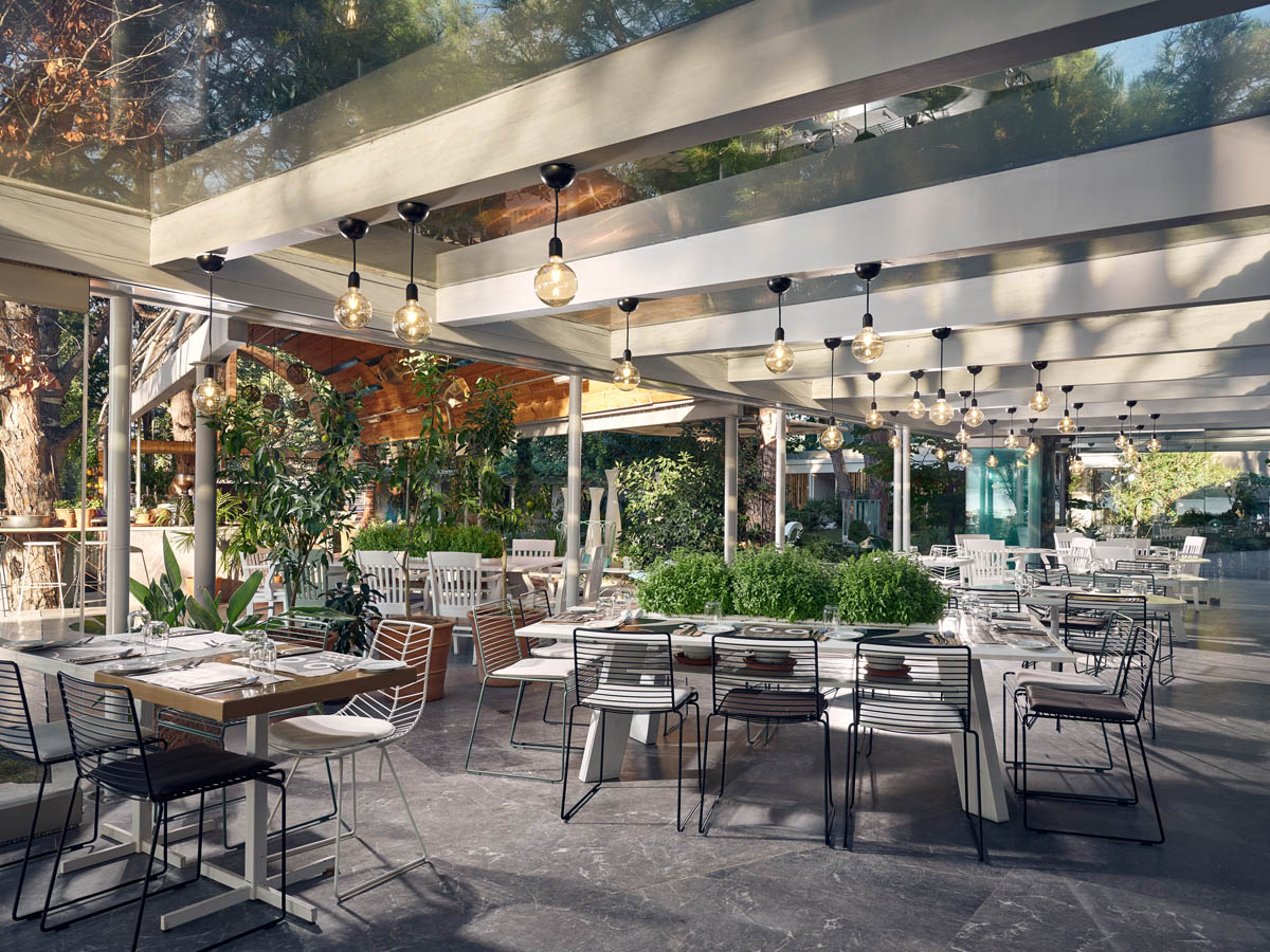 Hotel Ekies All Senses Resort restaurant kuko.jpg
