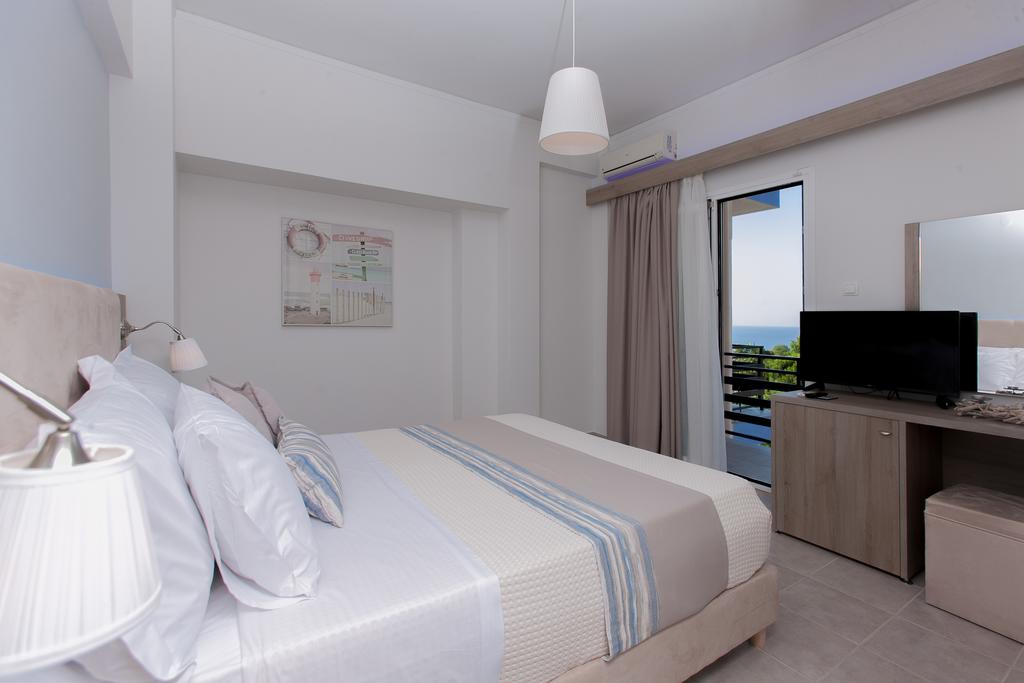 Hotel 12 Olympian Gods luxury double room.jpg