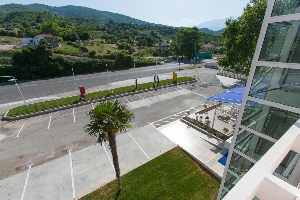 Hotel 12 Olympian Gods parking.jpg