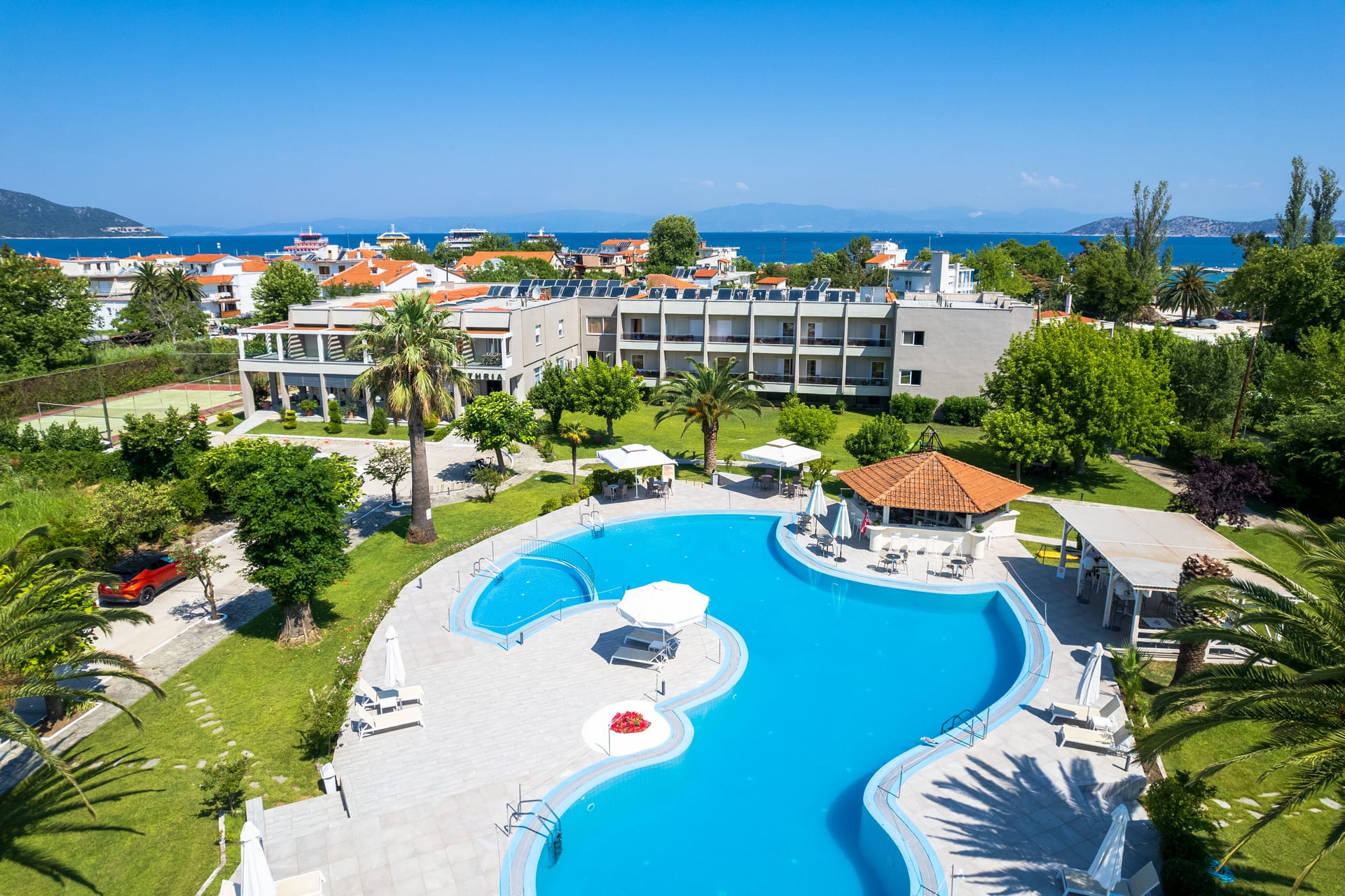 Hotel Aethria-Bazen.jpg