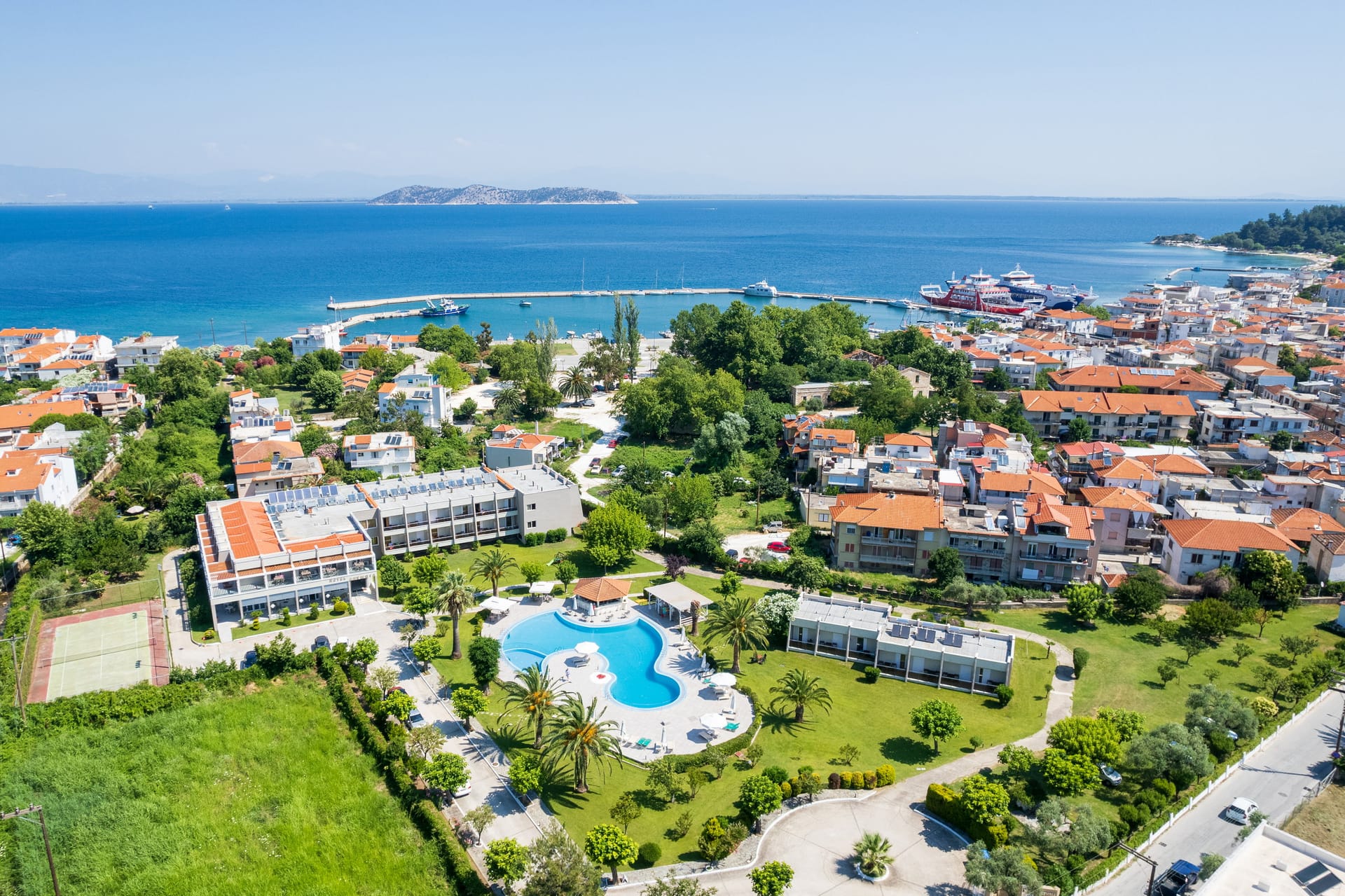 Hotel Aetrhria-Panorama hotela.jpg