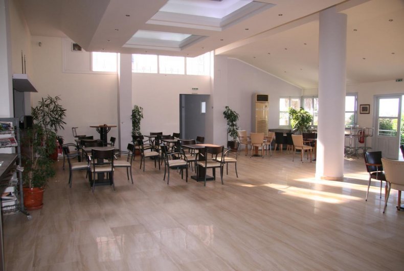 Hotel El Greco Eretria restaurant 1.jpg