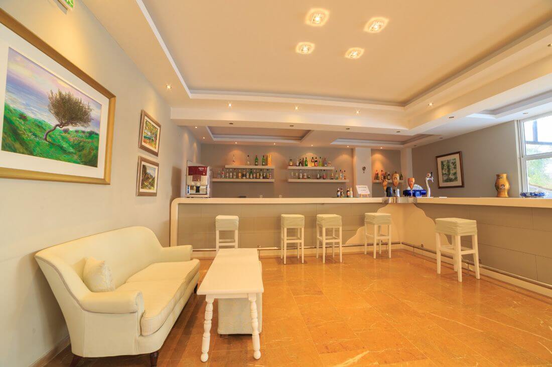 Hotel Elea Beach bar.jpg