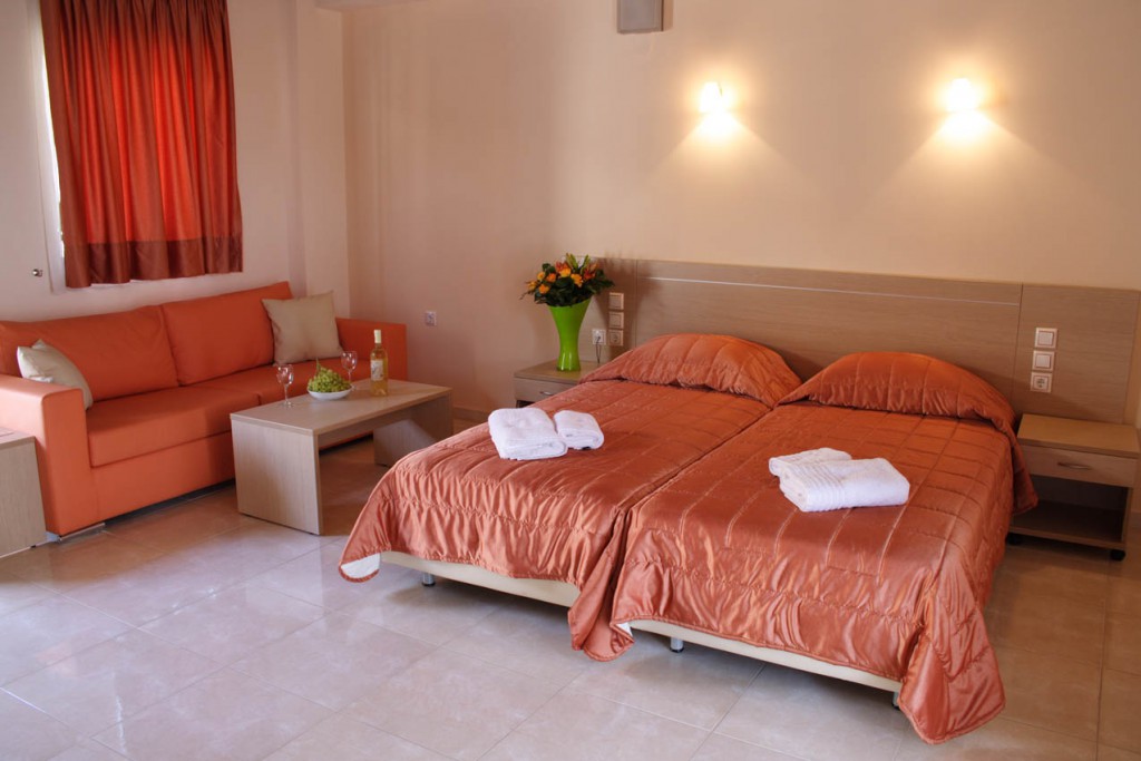 Hotel Eleana junior suite 2.jpg