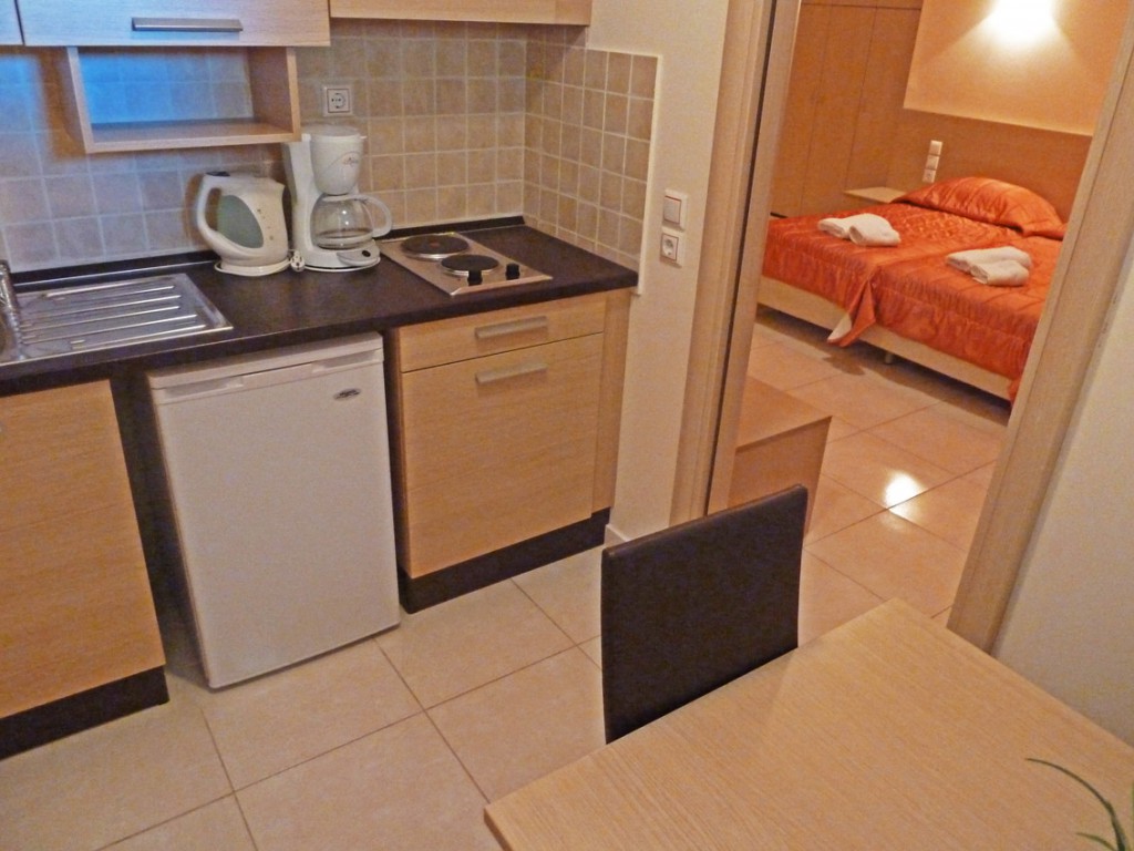 Hotel Eleana junior suite.jpg