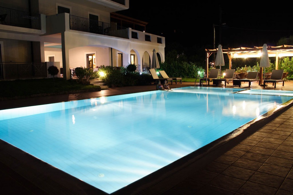 Hotel Eleana pool 2.jpg