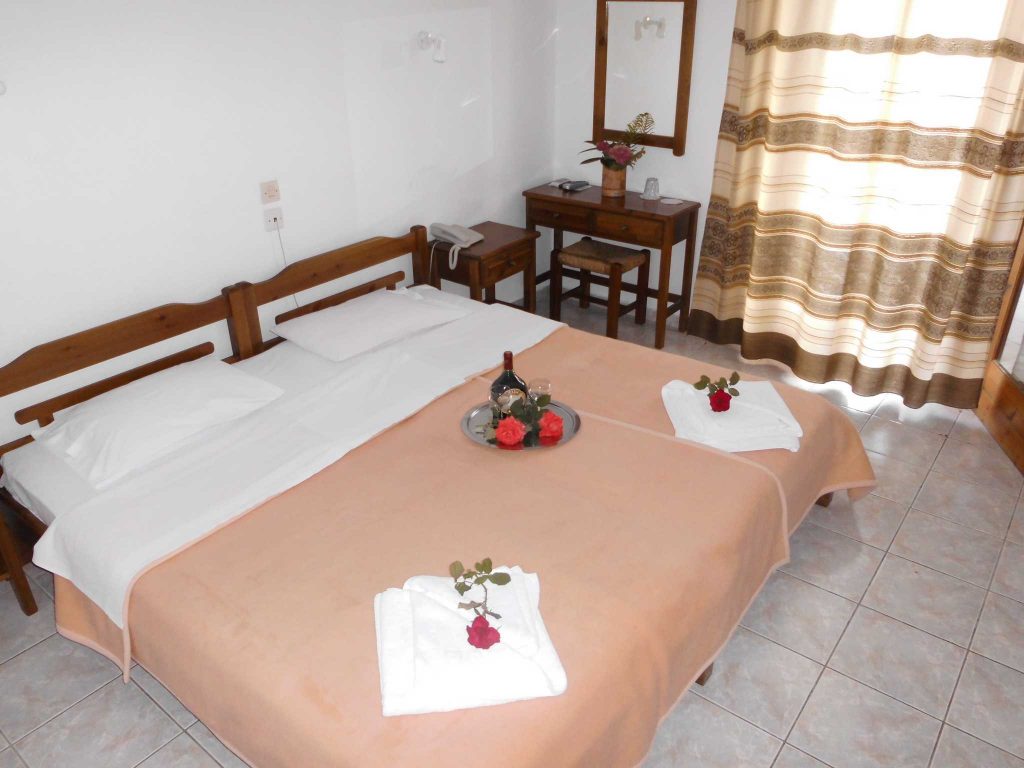 Hotel Eleana Marina double room.jpg