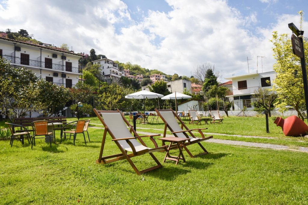 Hotel Eleana Marina garden 1.jpg
