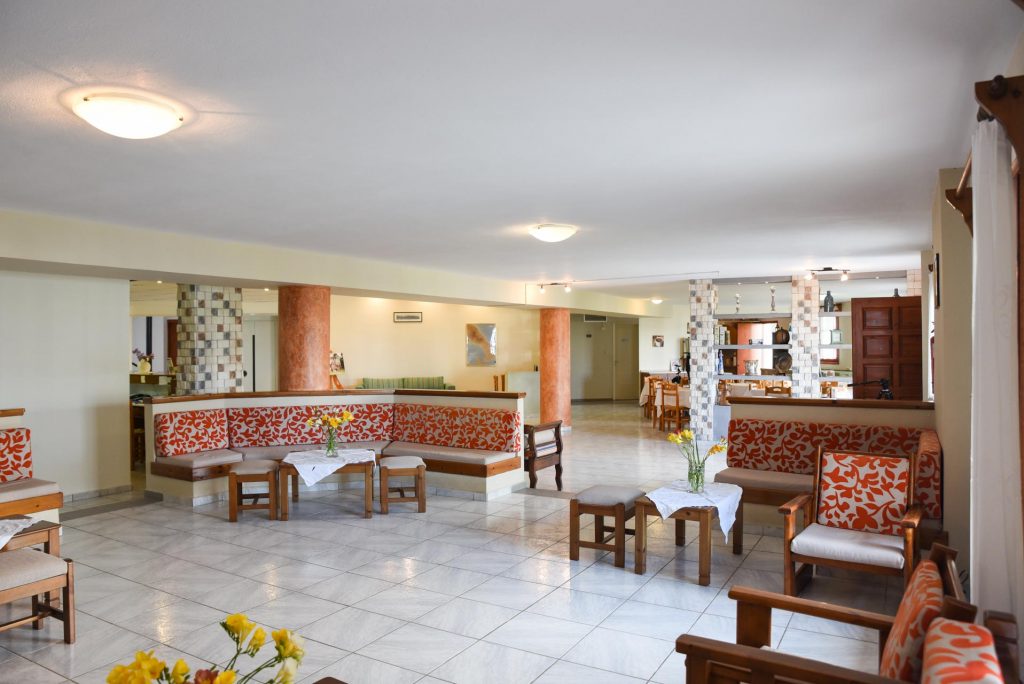 Hotel Eleana Marina lobby 2.jpg