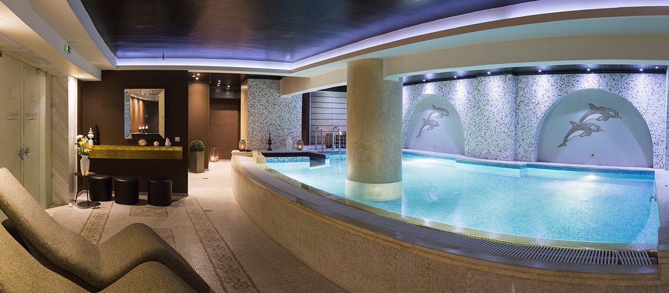Hotel Electra Palace indoor pool.jpg