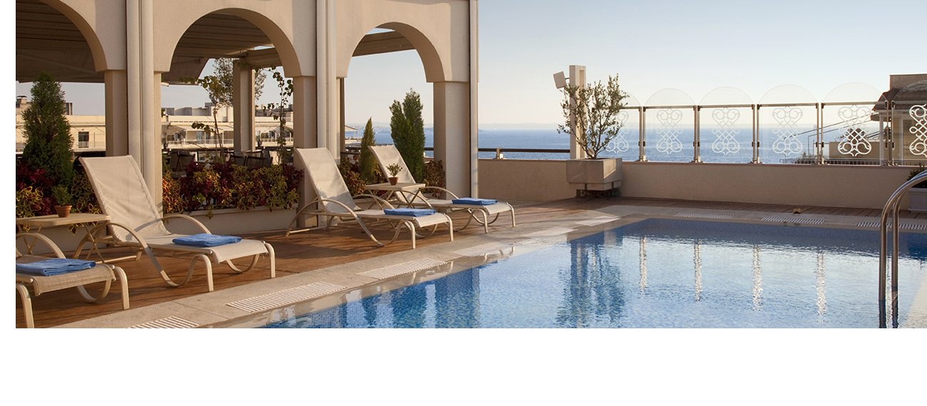 Hotel Electra Palace pool.jpg