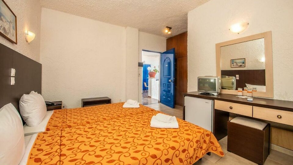 Hotel Elena - lezajevi.jpg
