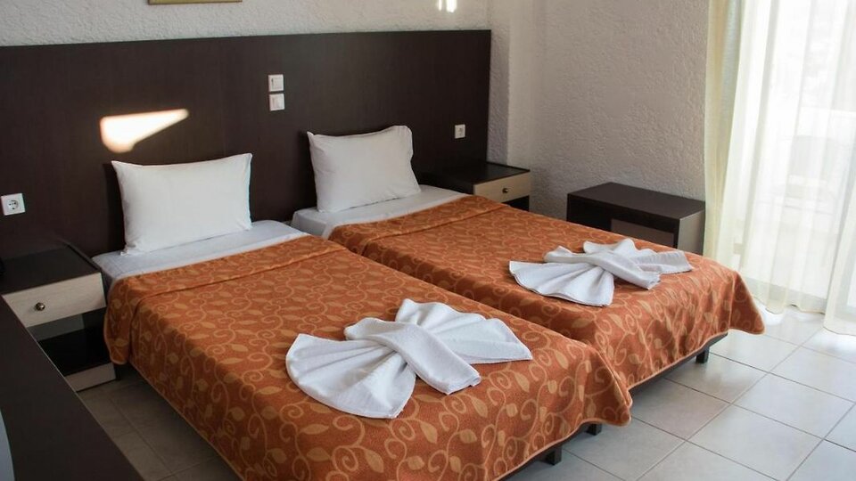 Hotel Elena - single lezajevi.jpg