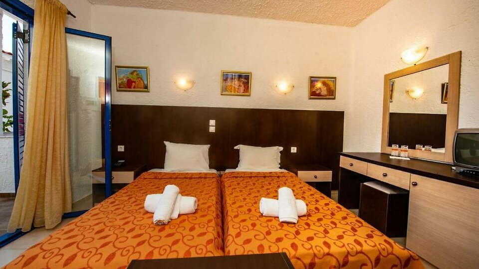 Hotel Elena - soba.jpg