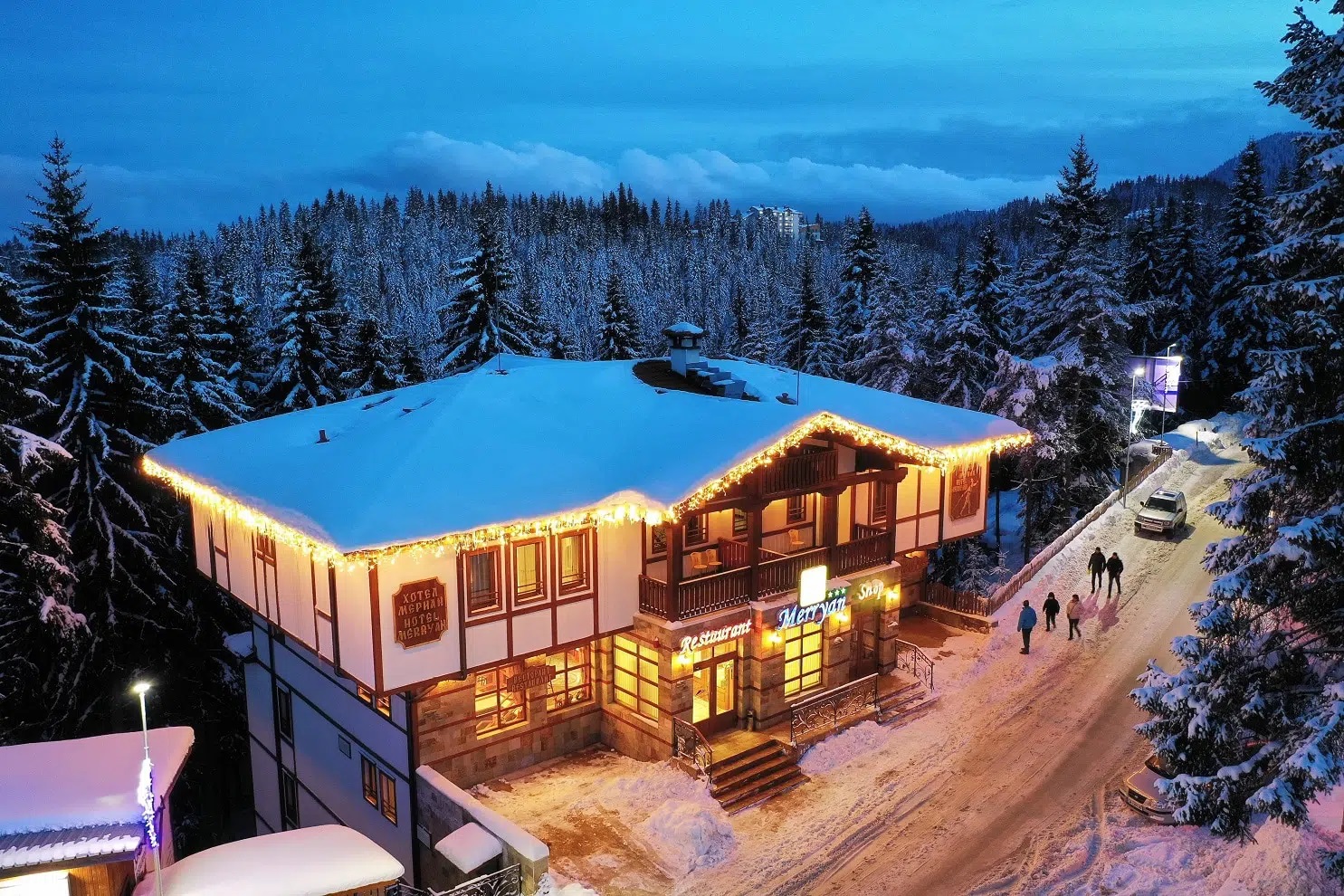 Hotel MPM Merryan-Hotel zima.jpg