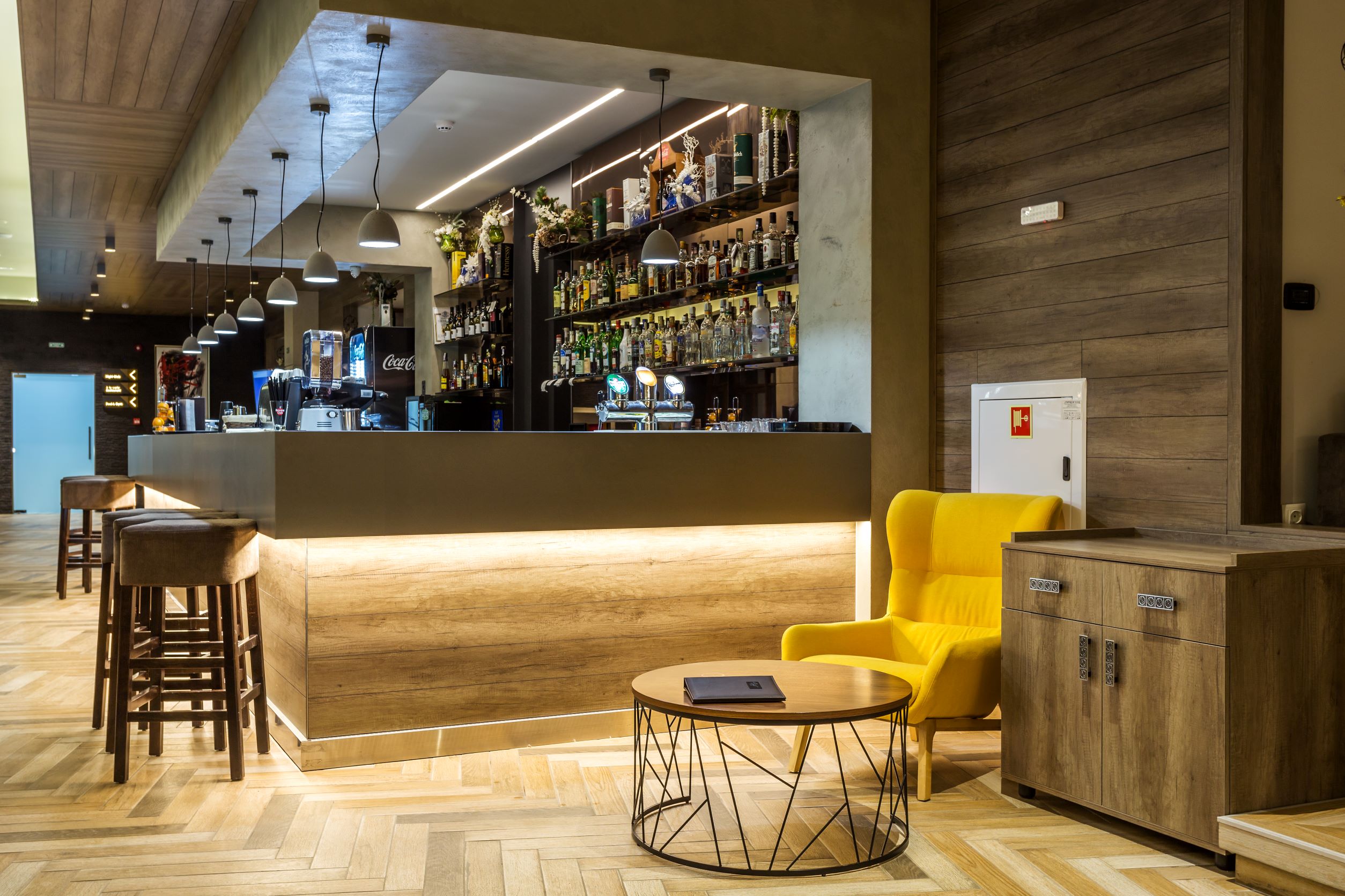Hotel Perelik-lobby bar.jpg