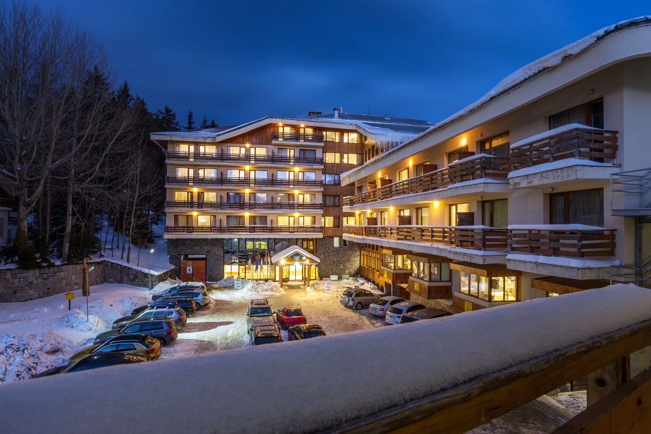 Perelik hotel-izgled nocu.jpg