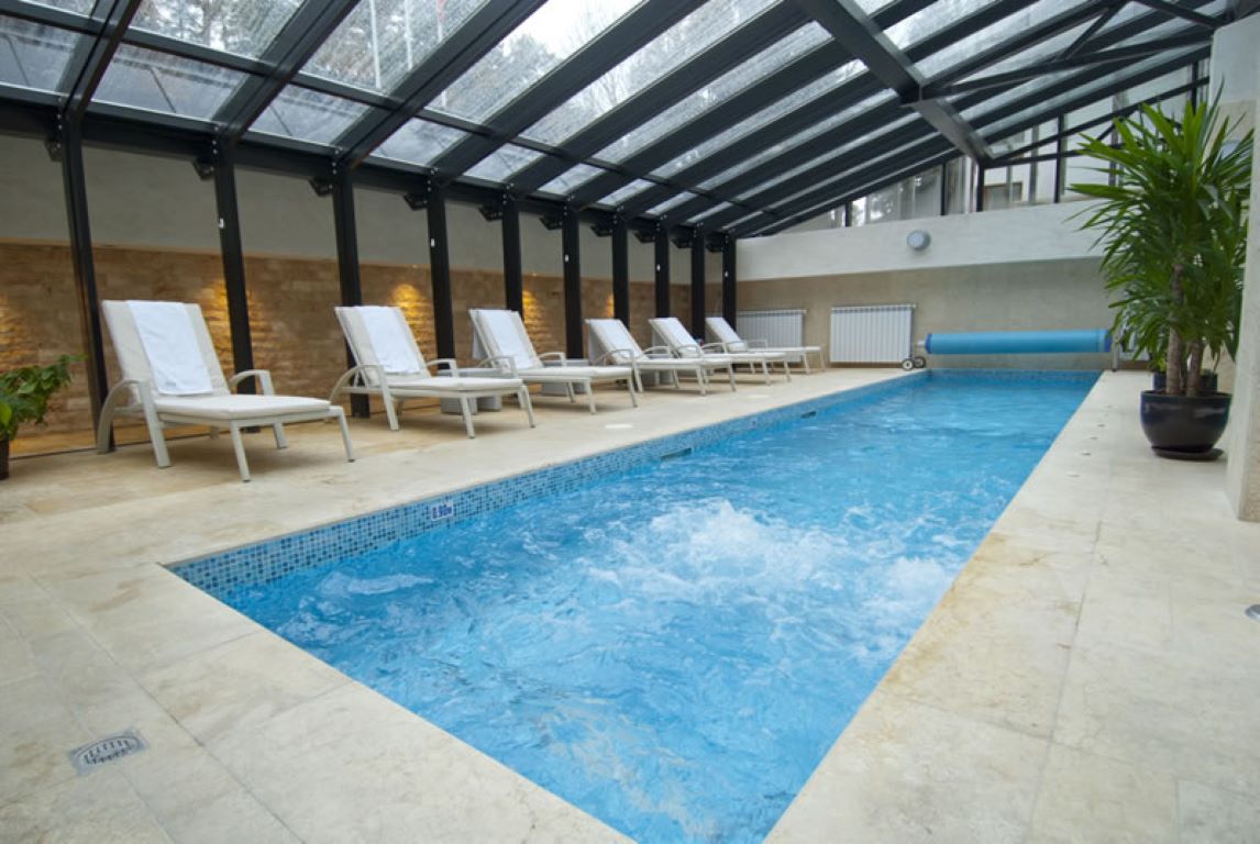 Hotel Radinas Way-Unutrasnji bazen.jpg