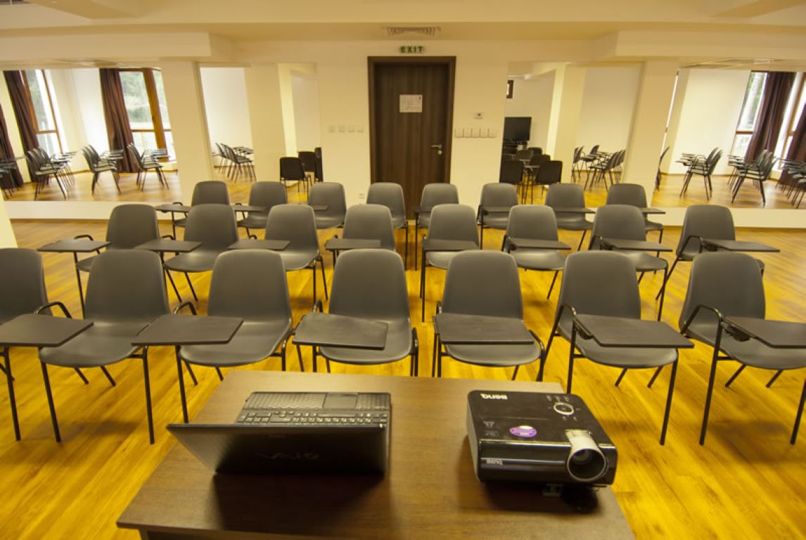 Radinas Way Borovec-Sala za konferencije.jpg