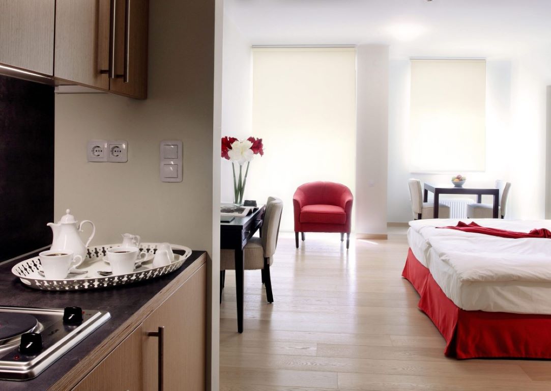 Hotel Euphoria Club Spa-Studio.jpg