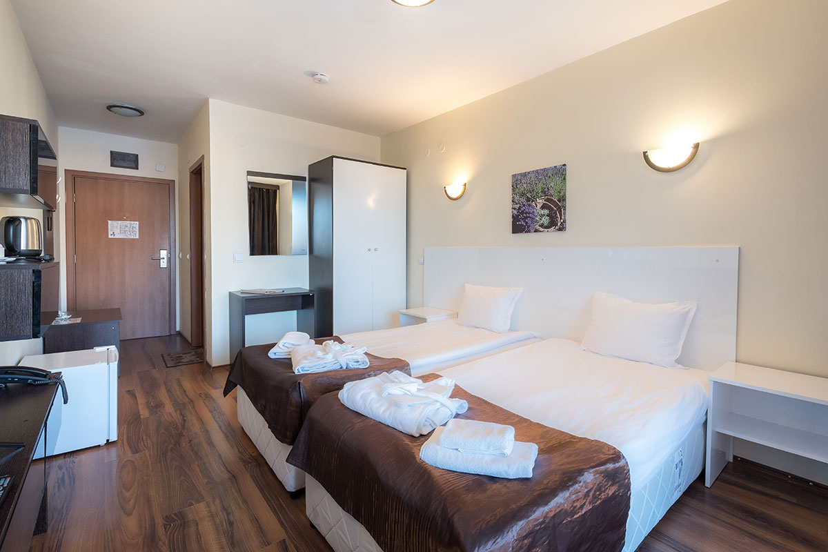Hotel St George Ski & Holiday-Standardna soba.jpg