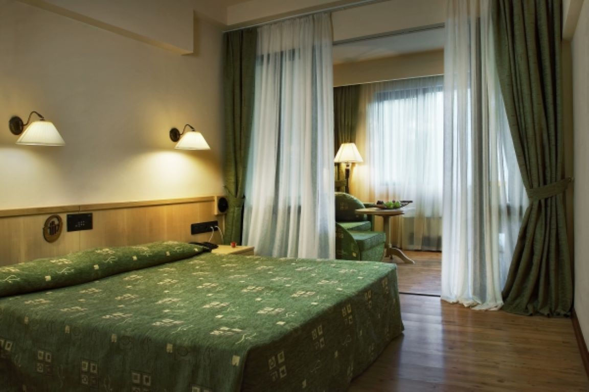 Orpheus Hotel-Porodicna soba.jpg
