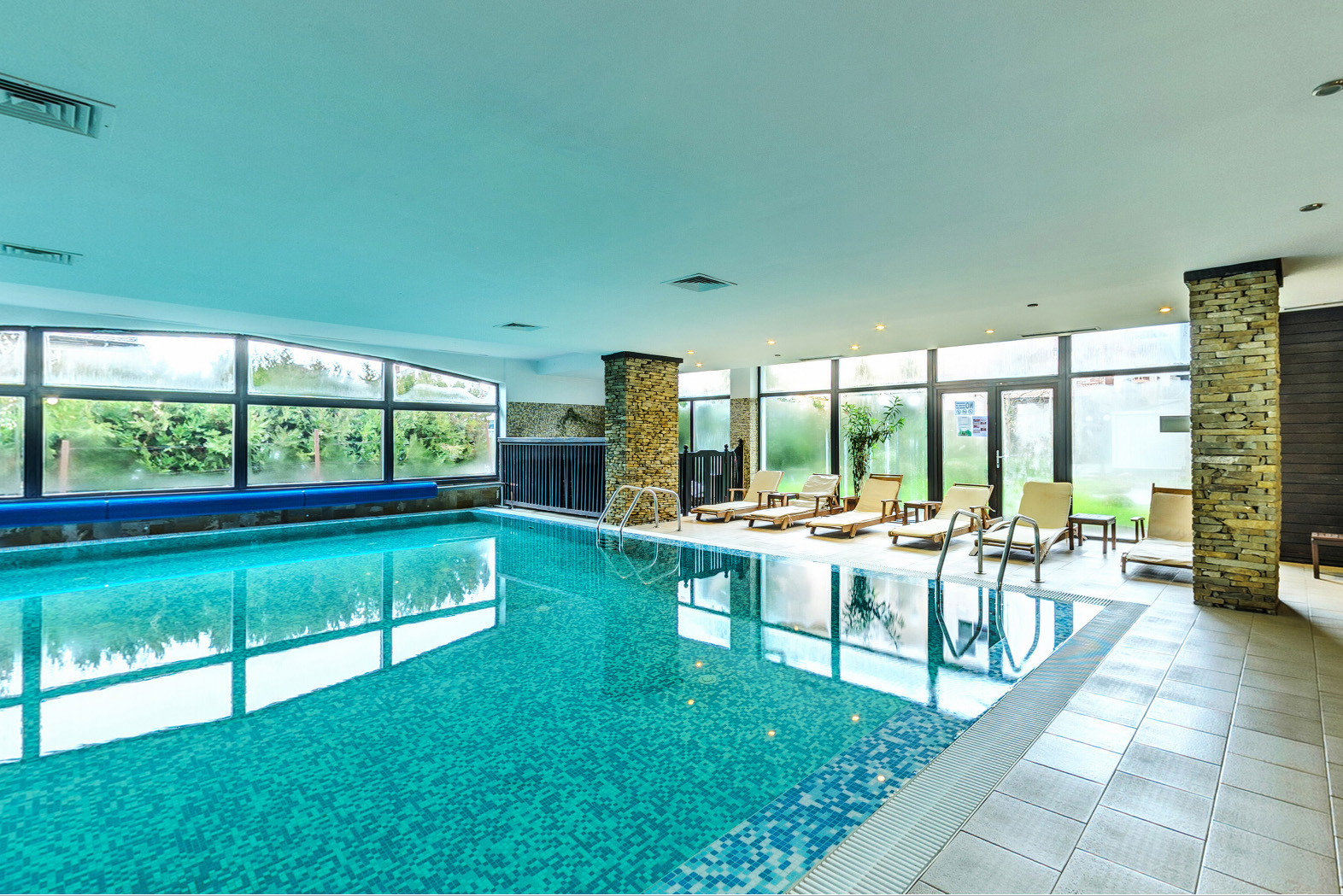 Bansko Spa & Holidays Hotel-Bazen.jpg