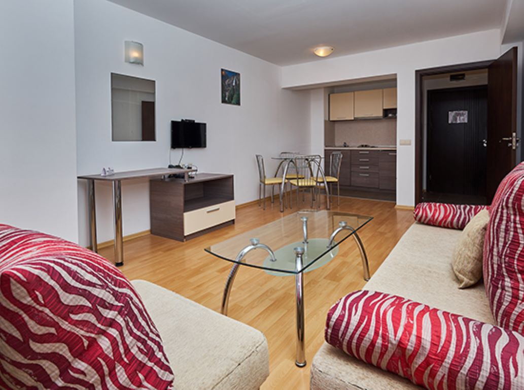 Hotel Mountain Paradise 3-Jednosoban apartman dnevna soba.jpg