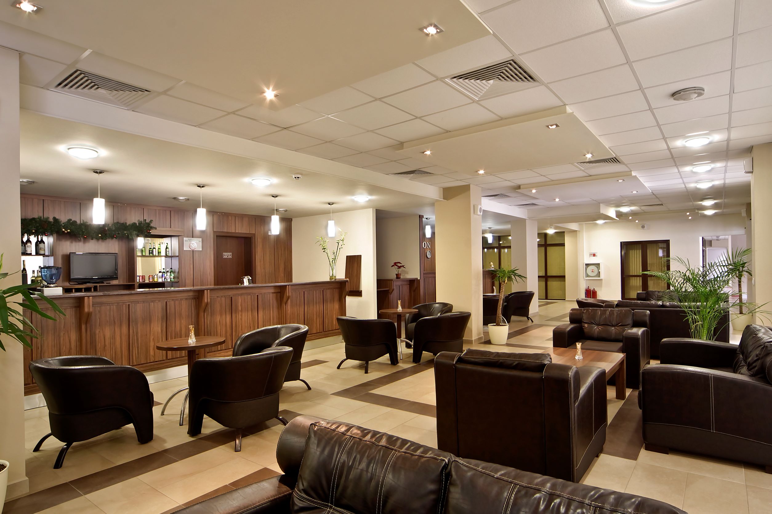 Hotel Borovets Gardens-Lobby bar.jpg