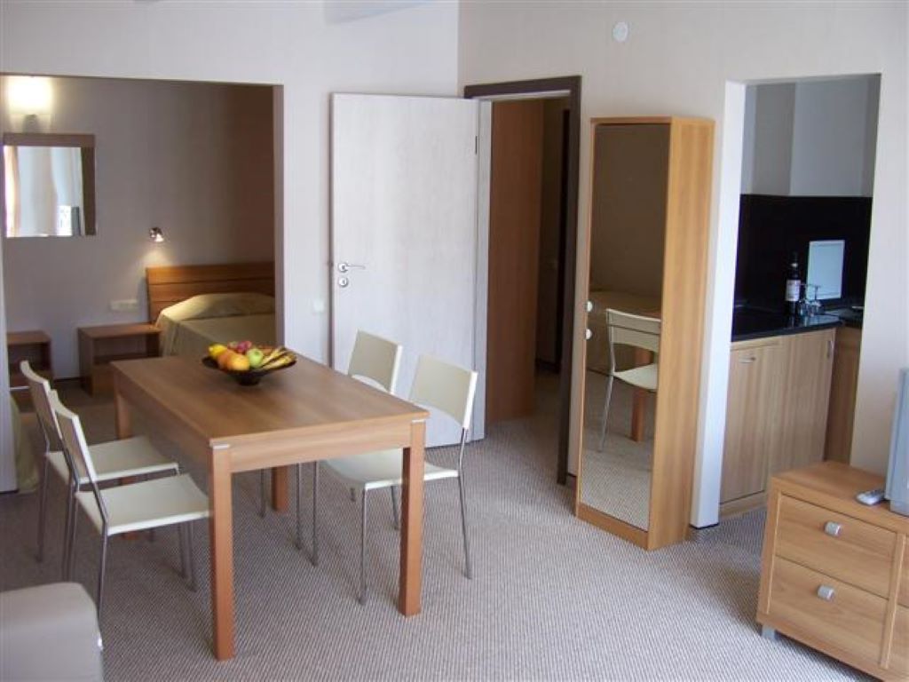 Snezhanka Hotel-Apartman.JPG