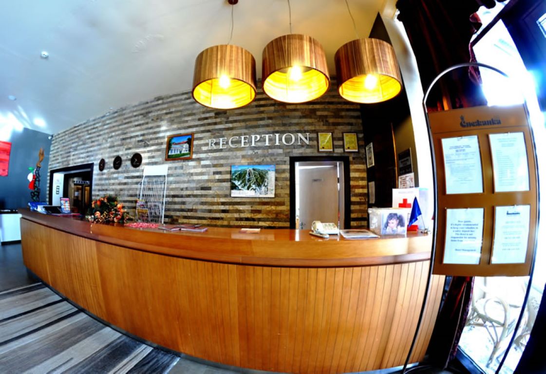 Snezhanka Hotel-Recepcija.jpg