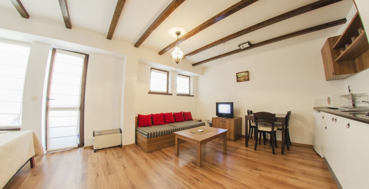 Green Life Family Apartments Hotel-Studio.jpg