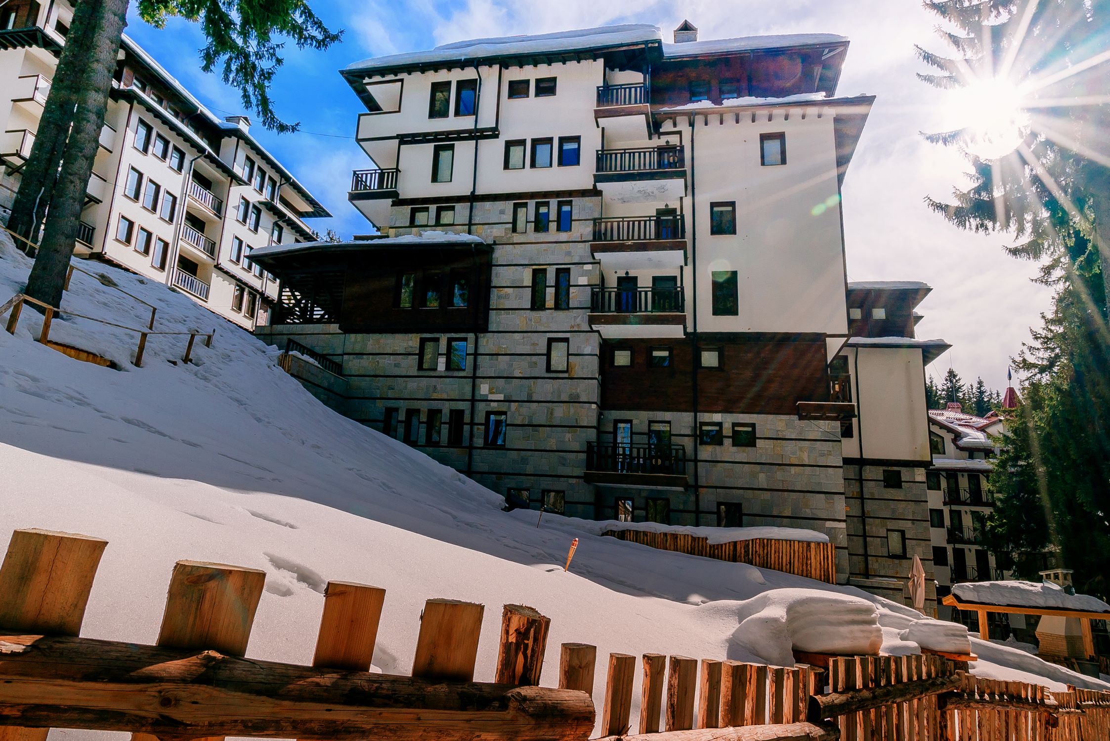Hotel Green Life Family Apartments-Hotel spolja.jpg
