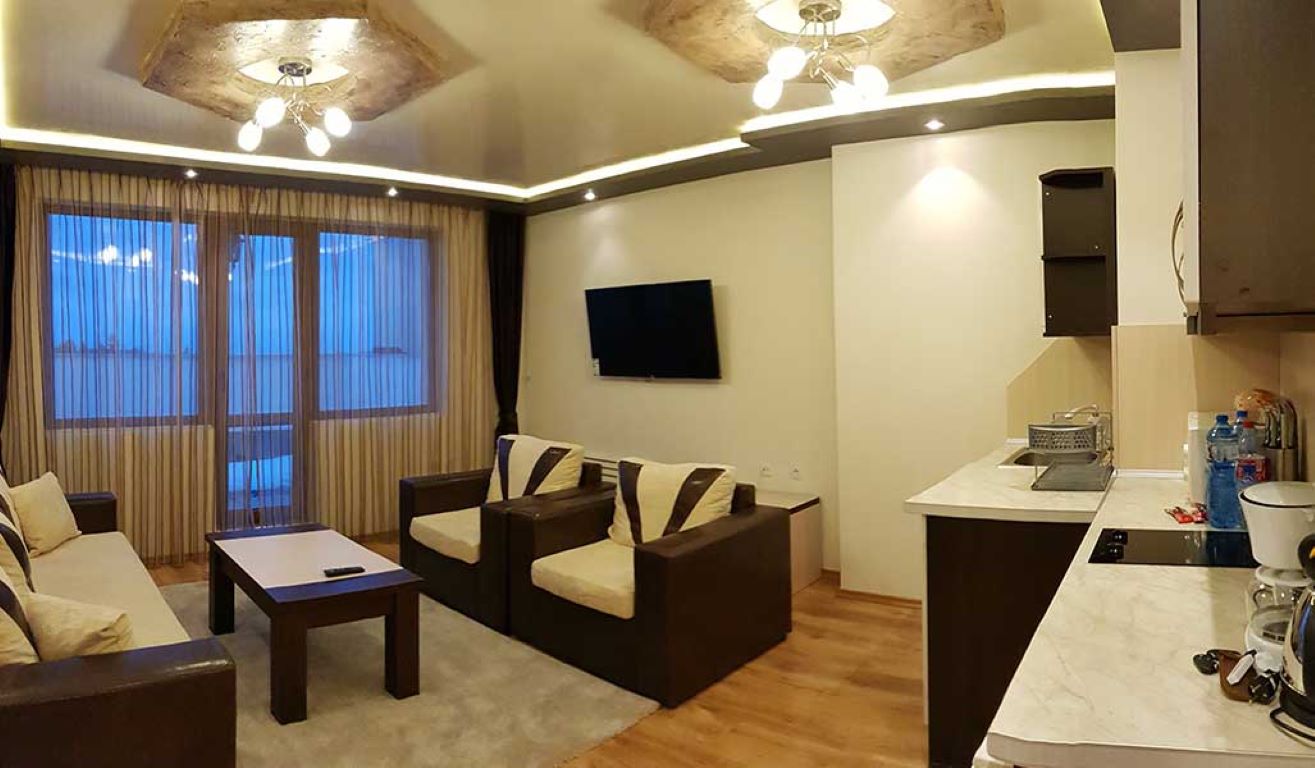 Hotel Kamelia Complex-Trosoban apartman.jpg