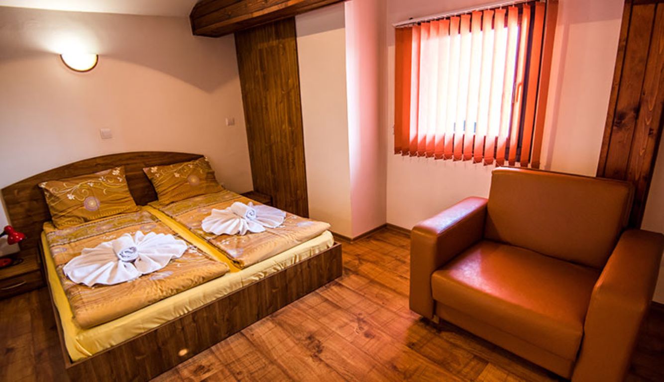 Vien Bansko Hotel-Trokrevetna soba.jpg