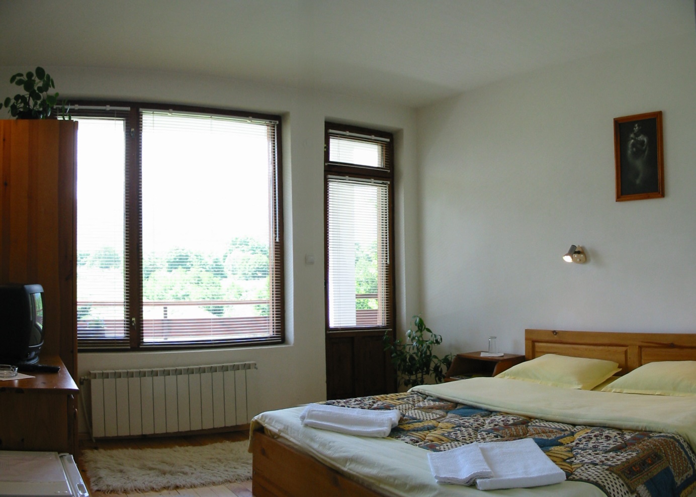 Hotel Rahoff-Standardna soba.jpg