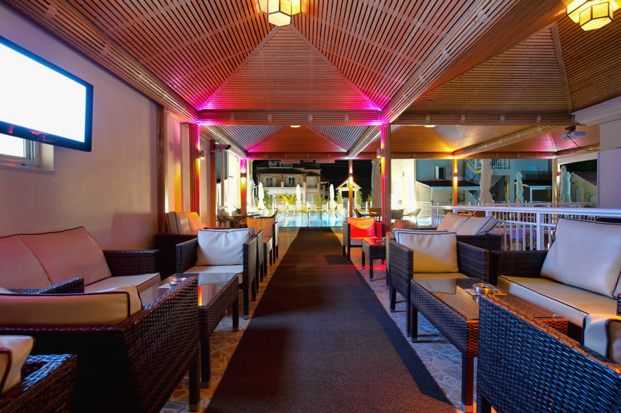 Elena Hotel _ Apartments bar 1.jpg