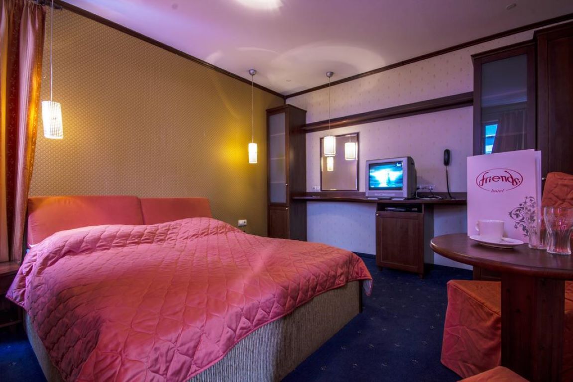 Hotel Friends-Standardna soba.jpg
