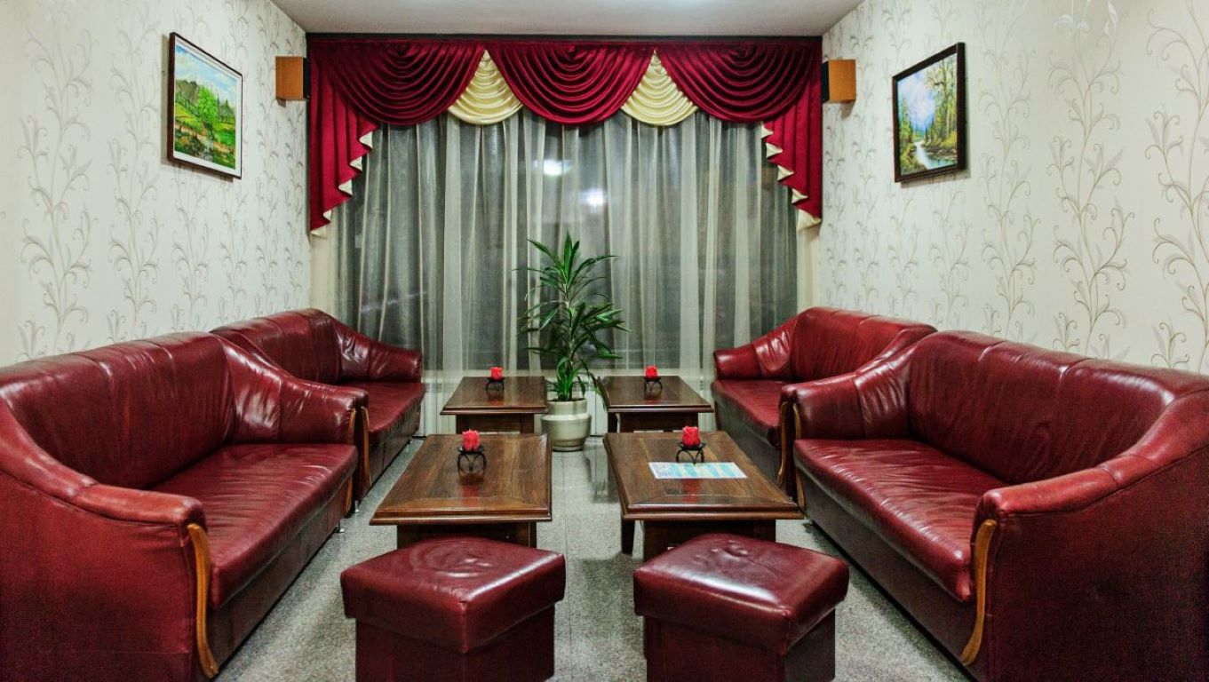 Dumanov Hotel Bansko-Deo za sedenje.jpg
